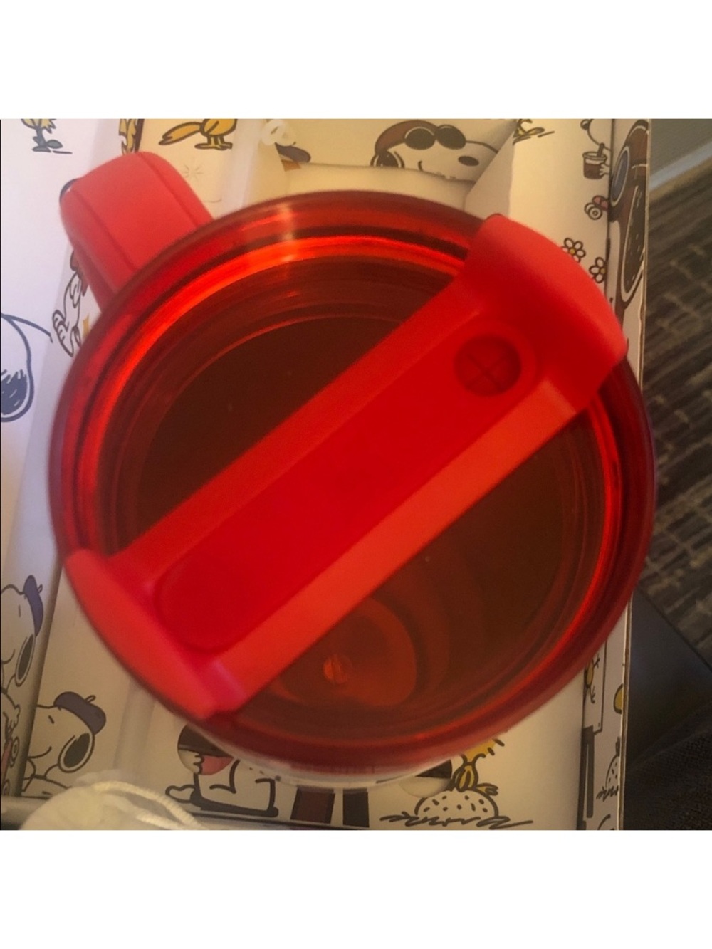 Stanley White and Red Peanuts Graphic Quencher Tumbler - Picture 2 of 5